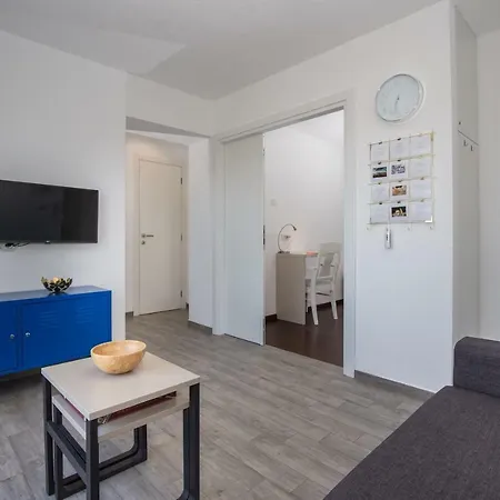 Sunny Rooftop Apartment Split