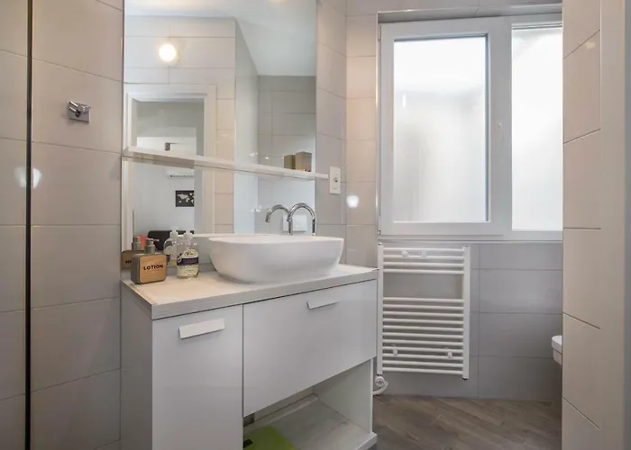 Sunny Rooftop Lejlighed *