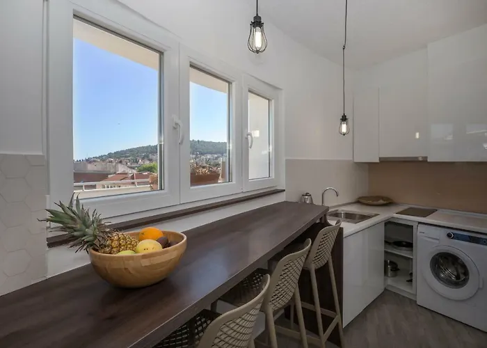 Sunny Rooftop Appartement *