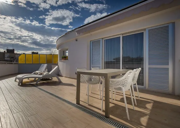 Sunny Rooftop * Split